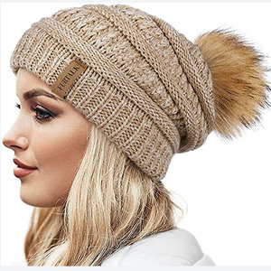 Bonnets d'hiver chauds fabriqués au Pakistan personnalisés Nouvelle arrivée Coupe régulière 2025 Bonnets de haute qualité pour adultes - Product Image 4