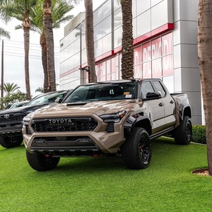 Camionnette TAC-OMA tendance, 4 cylindres, conduite à gauche, propulsion arrière, R16 - Product Image 1