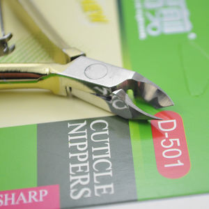 Coupe-cuticules en acier inoxydable de qualité chirurgicale, légers, à large ouverture, durables pour une utilisation facile sur les doigts et les orteils - Product Image 2