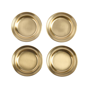 Ensemble de 4 sous-verres en métal avec finition or antique, forme ronde, pour la cuisine, la table à manger, les boissons, le service - Product Image 1