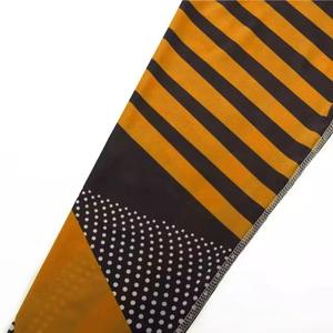 ชุดออกกำลังกายแขนยาวสำหรับผู้ชายผ้าสแปนเด็กซ์/ โพลีเอสเตอร์แห้งเร็วปรับแต่งได้ - Product Image 5