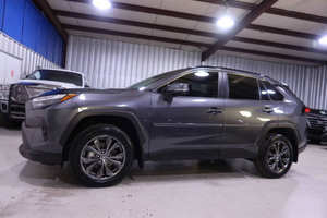 NUEVO Toyota RAV 4 Híbrido XLE Premium 2024, Ligeramente Usado - Product Image 3