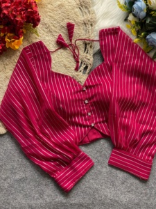 La blusa moderna con patrón de cuello en V se puede usar en sari y laheng Blusa con patrón abierto en la espalda con botón de fantasía pettern - Product Image 6