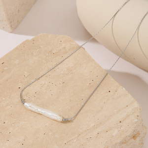 Collier pendentif minimaliste en argent 925 plaqué or avec motif géométrique et perle d'eau douce pour femmes, avec chaîne à perles - Product Image 6