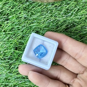 Forma de cojín Corte cóncavo Topacio azul suizo de 8,50 quilates tamaño libre para anillo Colgante Fabricación de joyas - Product Image 5