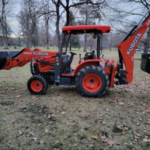 Tracteur agricole M62 (série M60) de 45 CV avec transmission par engrenages - Product Image 1