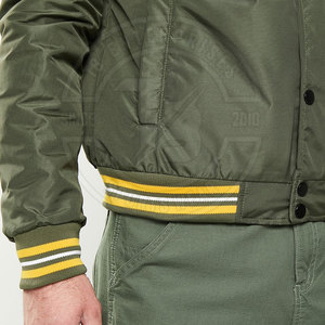 2024 Blouson aviateur décontracté à manches longues surdimensionné en polyester 100% de haute qualité pour hommes avec col montant en vente! - Product Image 5