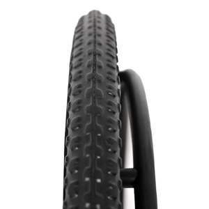 Roue de fauteuil roulant arrière durable et légère de 24 pouces, pneu en nylon gris à roulement lisse et non marquant, installation et utilisation faciles - Product Image 4