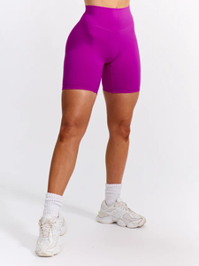 Shorts de sport sans couture taille haute pour femmes avec logo personnalisé, shorts de vélo sportifs à effet push-up pour le fitness, le yoga, vente en gros, motif uni - Product Image 6