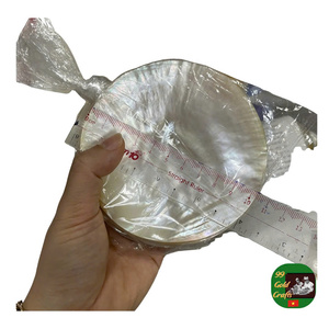 Elegante jabonera de nácar, plato redondo y cuchara para decoración de baño. Cuchara de nácar hecha a mano para amantes del caviar. - Product Image 6