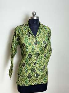เสื้อพิมพ์ลาย Ikat สีเขียวสำหรับผู้หญิง, เสื้อเชิ้ตแขนยาวลาย Ikat ผ้าฝ้ายสีเขียว - Product Image 6