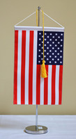 Mini Bannerette personnalisée rétractable Rectangle Table Top Desk National Country Flag Metal Stand for Christmas Office Decoration