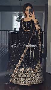 ชุดปาร์ตี้ดีไซน์เนอร์ lengha choli และ duppata กับงานเย็บปักถักร้อยที่หนักหน่วง - Product Image 5