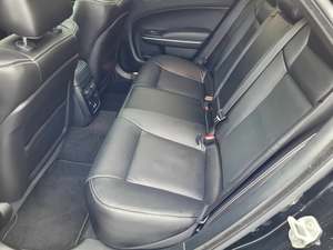 NETTOYAGE-TITRE-USAGÉ-CHRYSLER -300 -S -V8 RWD-À VENDRE-PRÊT À LIVRER-LIVRAISON PORTE À PORTE - Product Image 4