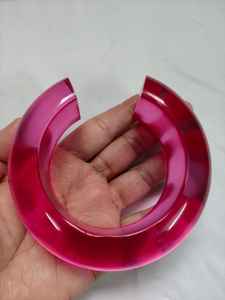 Bracelet en résine sculpté à la main de couleur personnalisée, style classique et tendance pour la décoration de table festive, écologique, prix bas, artisanat bh - Product Image 5