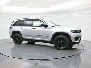 Grand Cherokee Altitude X AWD 2024 USADO, Cuero Oscuro, ACC Izquierdo, En Buen Estado, Listo Para Conducir - Product Image 2