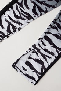 ชุดวอร์มฟุตบอลแบบ unisex ทรงปกติ ติดกระดุม คุณภาพสูง พิมพ์ลายนูน กันลม ระบายอากาศได้ดี ผลิตจากโพลีเอสเตอร์/คอตตอน - Product Image 5