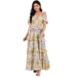 Main indienne bloc coton longue robe imprimé fleuri vêtements d'été personnalisé mariée mariage et lune de miel cadeau ODM approvisionnement - Product Image 4