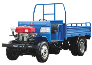 Camión Compacto Azul 4x4 con Tanque de Agua y Motor Rojo para Uso en Obras de Construcción - Product Image 3