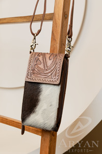 Nueva oferta 2024 pelo occidental hecho a mano en cuero mecanizado bolsa de barra cruzada móvil bolso de teléfono occidental de cuero genuino personalizado para mujer - Product Image 4