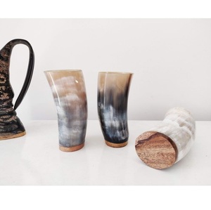 Verre à boire unique fait à la main en corne de viking médiévale - Product Image 4