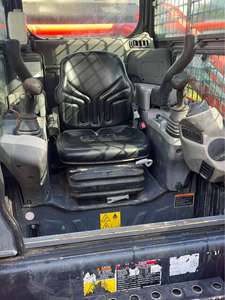 Machines de construction sur chenilles Kubota SVL 65-2 Chargeuse compacte à haut débit avec chargeur frontal - Product Image 6