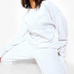 Traje de sudor a juego de moda con parte superior y parte inferior de Jogger Traje de sudor de alta calidad para entrenamiento, correr y uso diario - Product Image 4