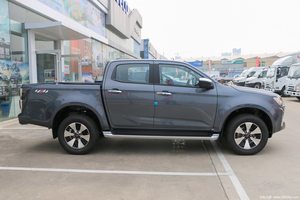 Pick-up Isuzu D-MAX 3.0T 4x4 Diesel Euro II d'occasion 2018, modèle chinois, direction électrique à gauche, traction avant - Product Image 2