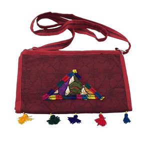 Bolsa Artesanal Bordada a Mano para Niñas, Bolsos Hechos a Mano con Motivos Culturales, Bolsos de Moda para Niñas - Product Image 4