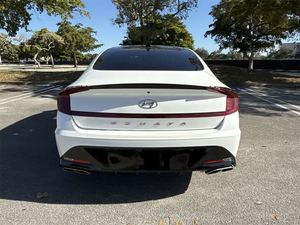 2023 Hyundai Sonata N Line utilisé entièrement optionné prêt à expédier sièges en tissu de moteur turbo intérieur foncé pneus R18 direction à gauche - Product Image 4