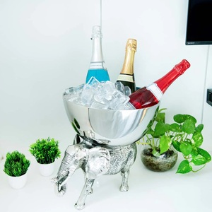 Enfriador de vino Cubo de hielo Diseño de asta personalizable Cubo de champán Tina de bebida de metal redonda de aluminio de color dorado para Barware - Product Image 6
