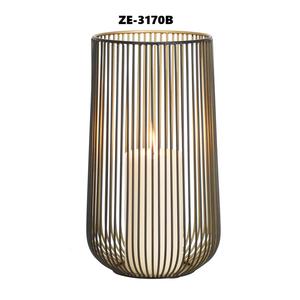 Élégante lanterne porte-bougie de luxe en fer et bois, écologique et faite à la main, pour la décoration de la maison et de mariage - Zahid Exports - Product Image 3