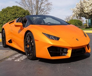 Offre exceptionnelle : Lamborghini Huracán LP 580-2 Spyder d'occasion 2019, propre et prête à être expédiée - Product Image 1