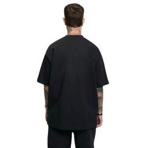 T-shirt surdimensionné collégial noir 300 GSM coton maillot de poids moyen coupe décontractée Boxy épaule tombante col côtelé Vintage athlétisme - Product Image 2