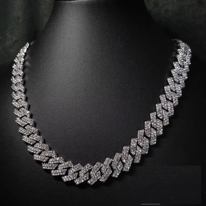 Chaîne cubaine en diamant de créateur la plus vendue, style urbain audacieux, collier unisexe, moissanite brillante, plaqué or 18 carats, certifié - Product Image 3