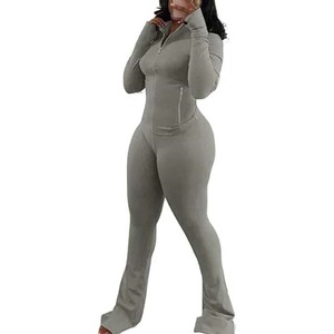 ชุดเซ็ตสองชิ้นสำหรับผู้หญิง เสื้อแจ็คเก็ตแขนยาวสีพื้นแบบ OEM/ODM พร้อมซิป กางเกงขายาวผ้าสเวตเชิ้ตยืดหยุ่น สไตล์ลำลอง มีฮู้ด - Product Image 1