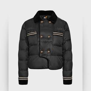 Chaqueta ligera de plumón de pato negro para mujer, cuello de doble botonadura, cintas decorativas, chaqueta acolchada de longitud corta, ajuste Regular para invierno - Product Image 1