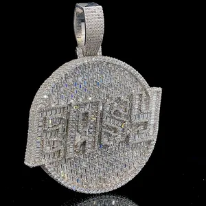 Colgante de Número Unisex de Oro Blanco de 18K con Moissanita Redonda de Corte Brillante Estilo Hip Hop Ice Out - Product Image 2