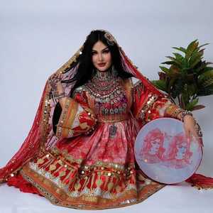 Vestidos Afganos de Alta Calidad Hechos a Mano por Fabricantes Profesionales, Vestidos Tribales Vintage Afganos Kuchi Disponibles para la Venta - Product Image 2