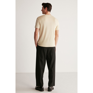 เสื้อยืดคอหนาเนื้อผ้าถักลายทอแบบสลิมฟิตสำหรับผู้ชาย GRIMELANGE Jeremy - Product Image 6