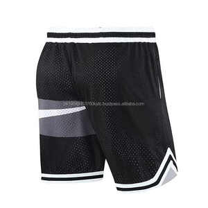 Venta al por mayor de pantalones cortos de baloncesto personalizados de alta calidad de los hombres de doble capa de malla de poliéster transpirable y diseño impreso de secado rápido - Product Image 6