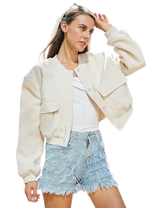 Vestes universitaires en laine pour femmes, style fashion, avec design personnalisé, vestes universitaires courtes pour filles - Product Image 3