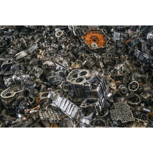 Collection idéale pour les démolisseurs et les commerçants en métaux Bloc moteur en aluminium à la ferraille - Product Image 1