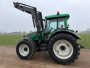 Compre Tractores Valtra de 50hp, 30hp, 40hp, 70hp, 75hp, 140hp, 100HP, 150HP para Agricultura, Tractor 4x4 con Cargador Frontal - Product Image 1