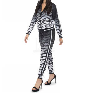 Chándales de sublimación de mujer de contraste de color de diseño personalizado chándales de sublimación de calidad superior al por mayor para la venta en línea - Product Image 4