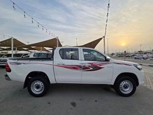 Toyota Hilux 2023 Usada en Muy Buen Estado, en Venta - Product Image 3