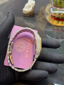 นาฬิกาแสดงผลแบบแอนะล็อกสไตล์ฮิปฮอปหรูหราสำหรับห้องแล็บสีดำสายรัดยางแบบโบราณที่ปรับแต่งได้ - Product Image 4