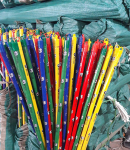 Eucalyptus <b>Wood</b> <b>Broom</b> <b>Handle</b> <b>with</b> Protective Coating - Durable & Lightweight - Product Image 1
