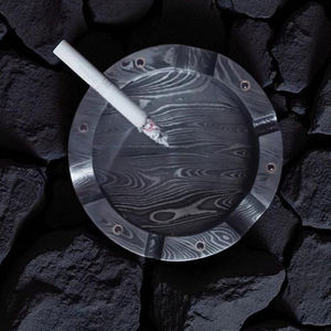 Cenicero de Acero de Damasco de Alta Calidad, Cenicero de Diseño Hecho a Mano, Accesorio de Metal Duradero para Fumar, para Oficina, Hogar y Salón - Product Image 2