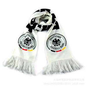 Écharpes de football carrées personnalisées en acrylique 2026 – Vente en gros d'écharpes tricotées pour supporters de football, écharpes de fan de sport en jacquard, directement de l'usine - Product Image 6